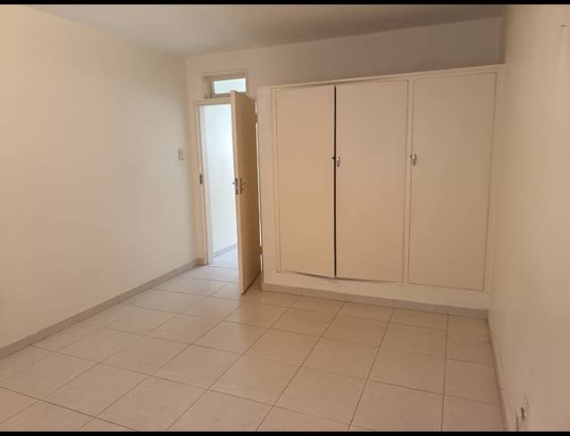 1 BEDROOM FLAT TO LET IN MORNINGSIDE